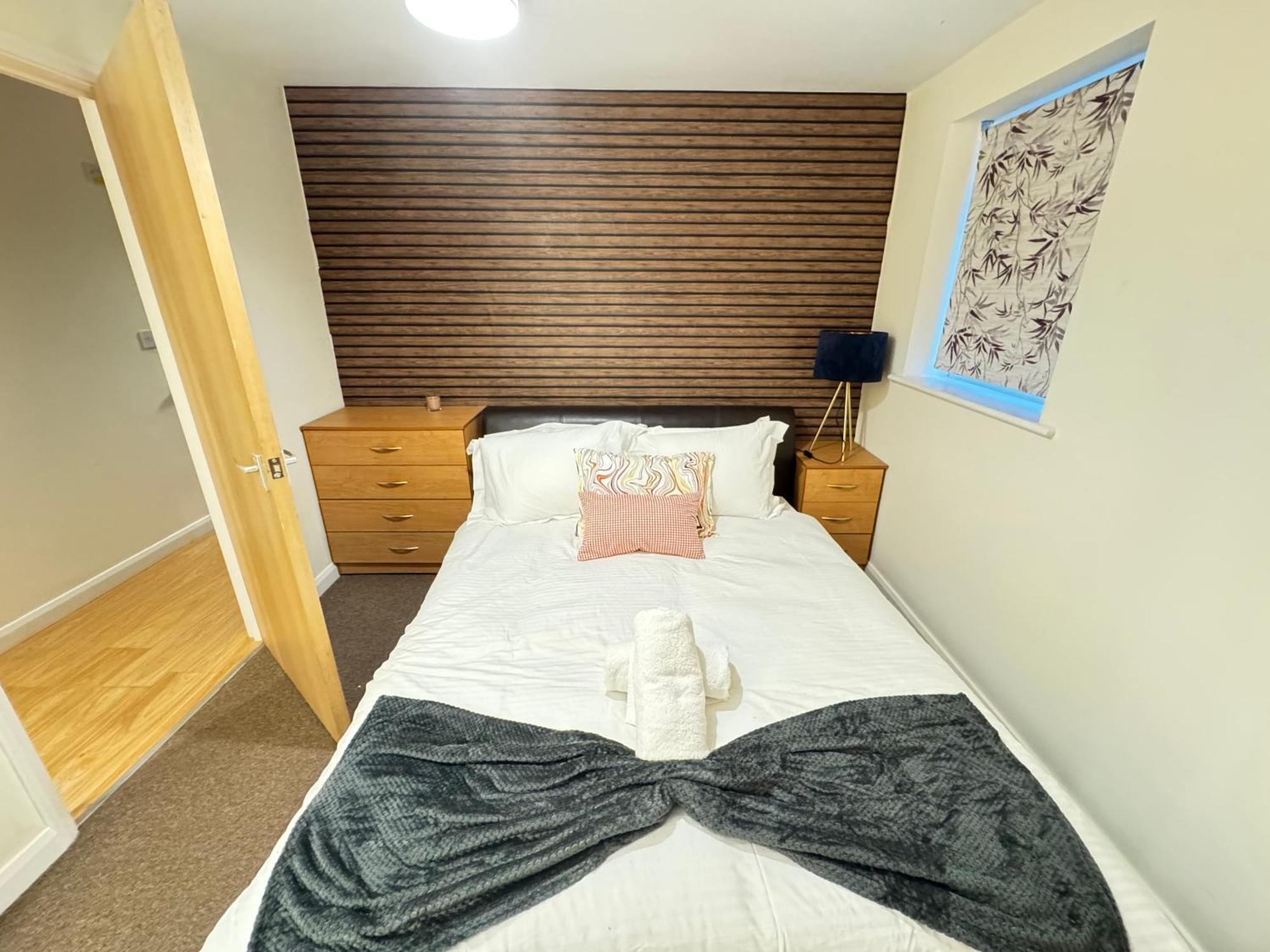 The Vogue Stay, 3 Bedrooms, 2 Bathrooms, Ideal For Jr & Oxford Hospitals, Free Carpark, Conveniently Located For Ring Road Access, 2 Miles From Oxford City Centre Easy Car & Bus Route Exterior foto